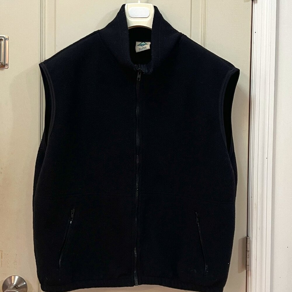 Timberline Men's Size XL 100% Polyester Sleeveless Zip Front Vest. Black